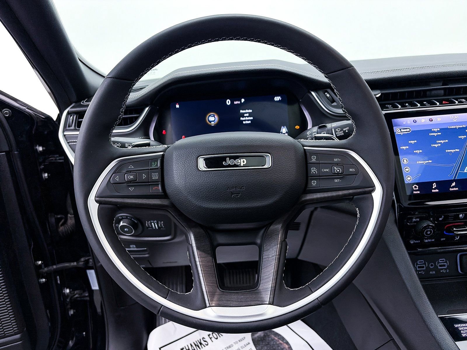 Used 2024 Jeep Grand Cherokee L Limited w/ Luxury Tech Group II image 31