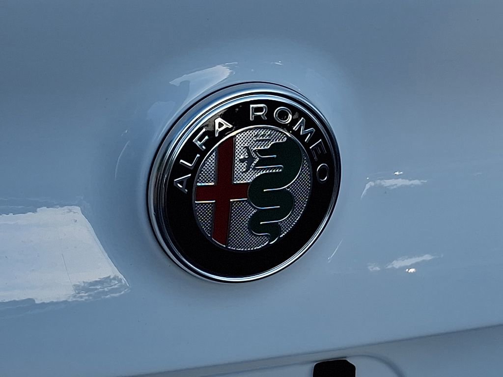 Used 2024 Alfa Romeo Giulia Sprint AWD/4WD image 28