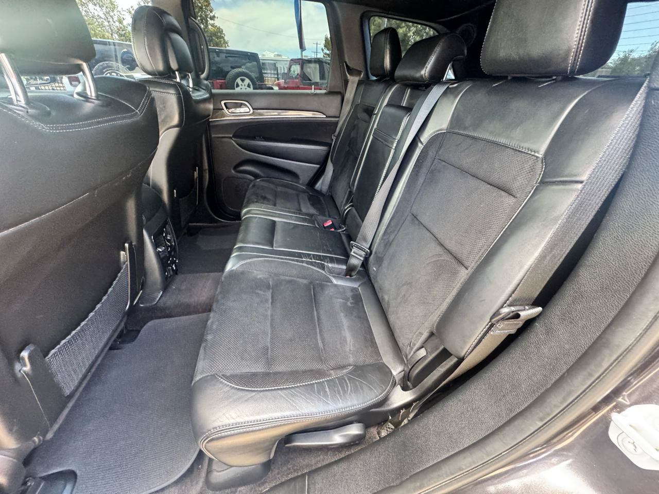 Used 2018 Jeep Grand Cherokee SRT AWD/4WD image 15