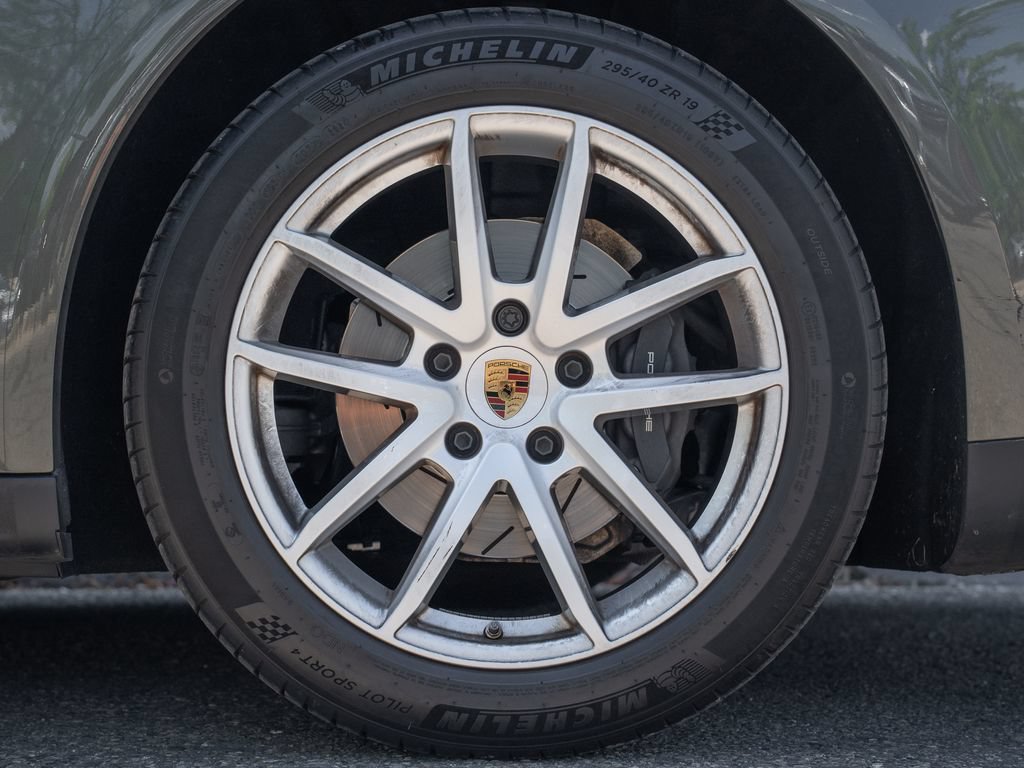 Used 2025 Porsche Panamera 4 AWD/4WD image 13