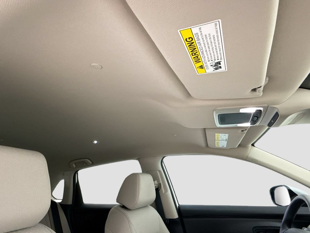 Used 2025 Honda HR-V LX image 16