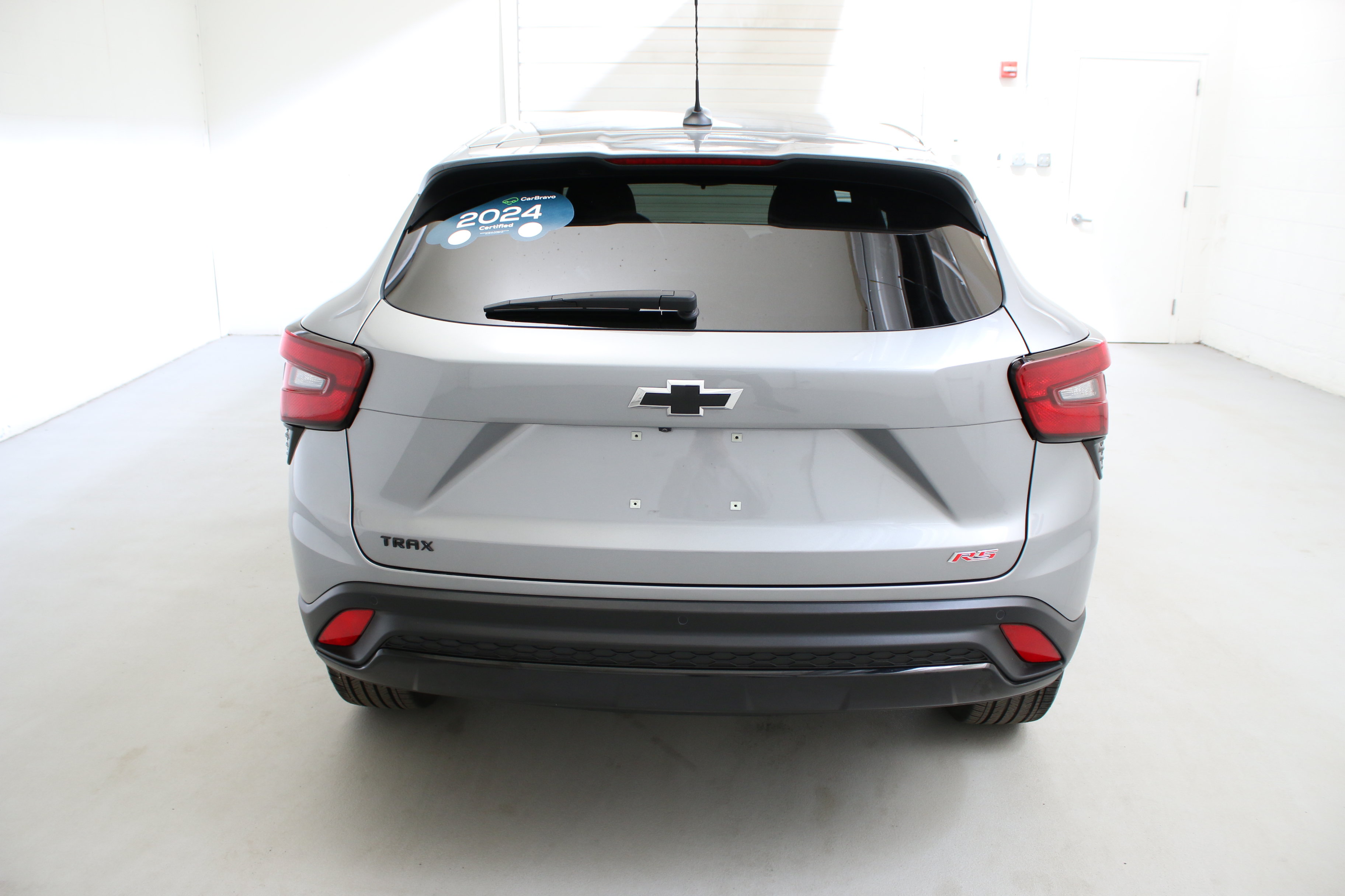 Certified 2024 Chevrolet Trax RS w/ Driver Confidence Package FWD image 8