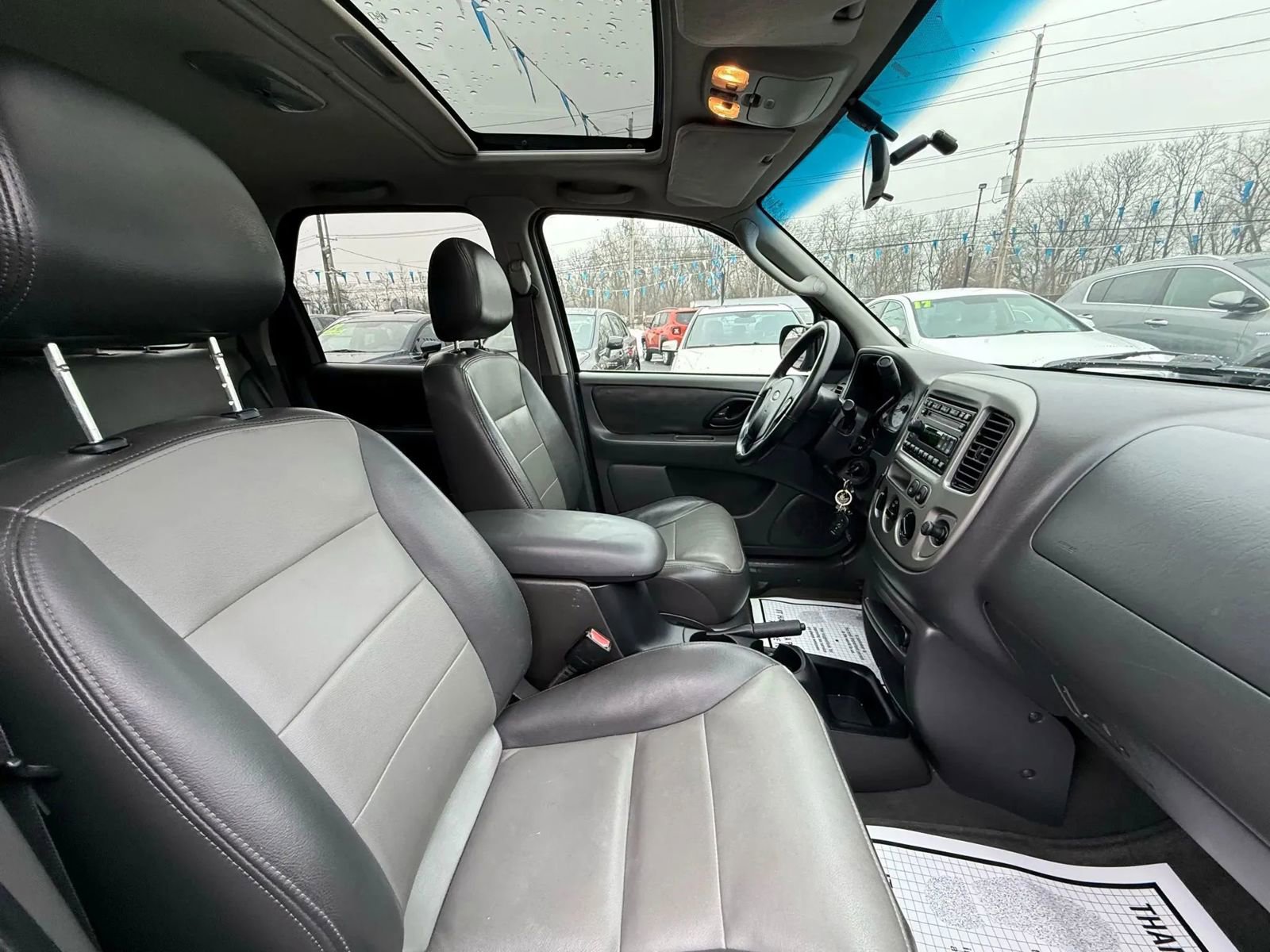 Used 2003 Ford Escape XLT image 42