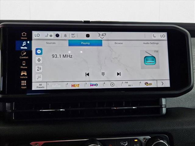 New 2025 Jeep Gladiator Sport image 12