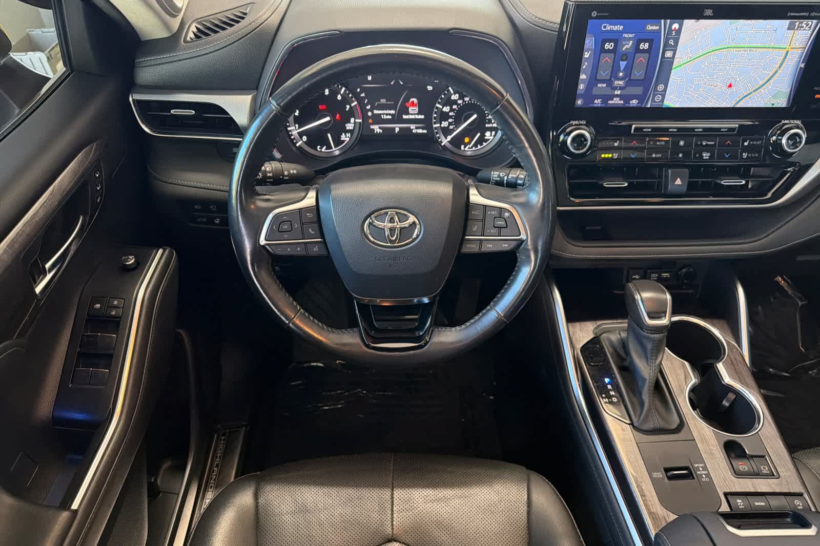Used 2021 Toyota Highlander Platinum FWD image 14