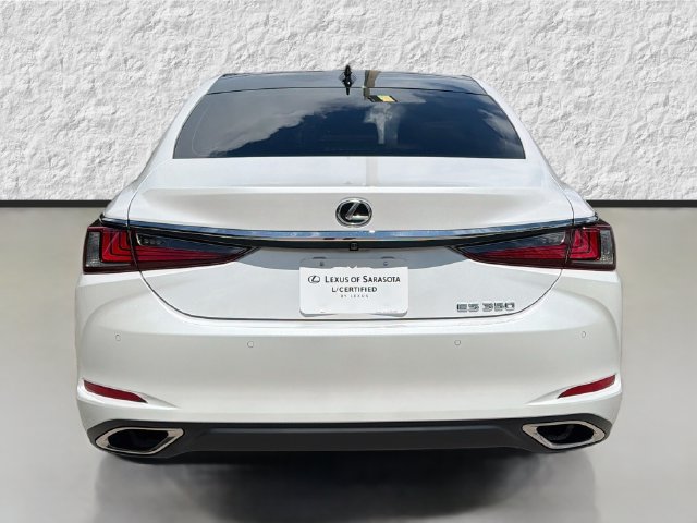 Used 2025 Lexus ES 350 w/ Technology Package FWD image 4