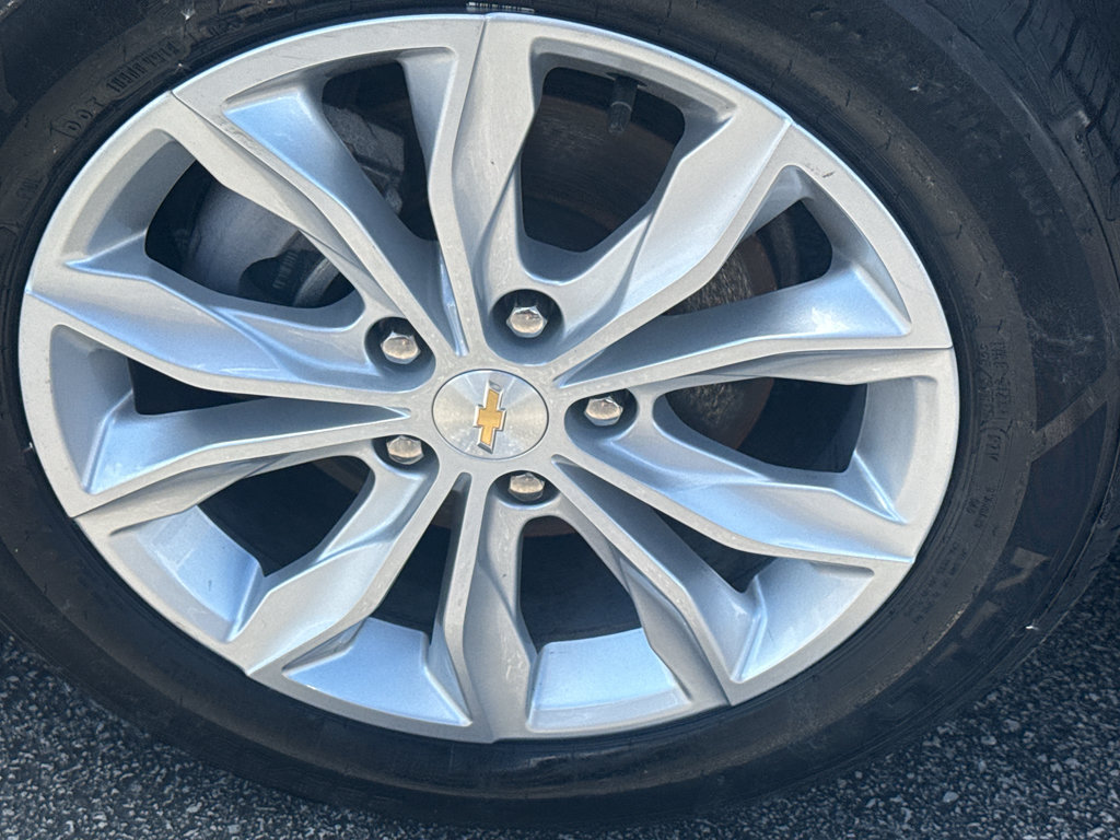 Used 2024 Chevrolet Malibu LT FWD image 9