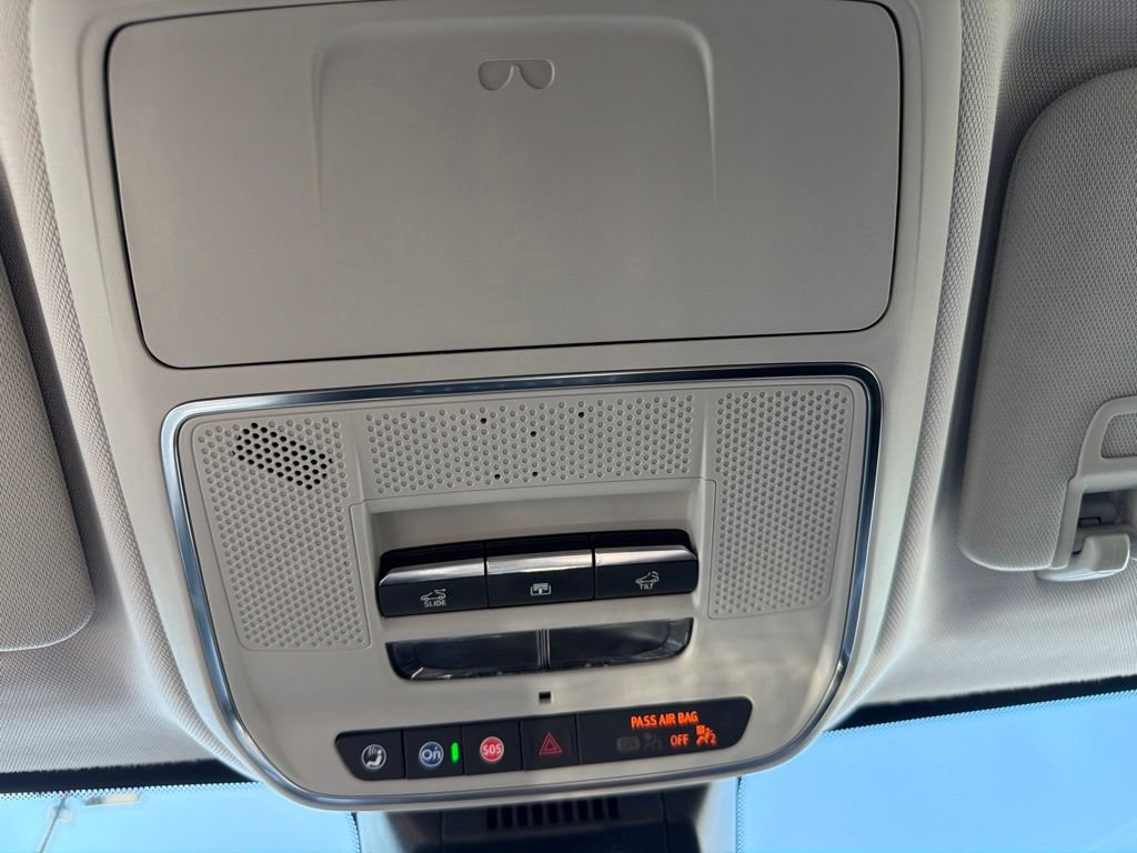 Used 2026 GMC Terrain Denali w/ LPO, Floor Liner Package AWD/4WD image 31
