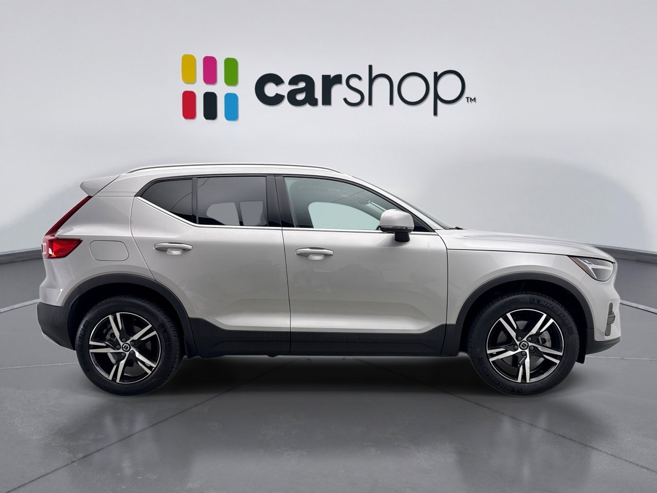Used 2025 Volvo XC40 B5 Core AWD/4WD image 6