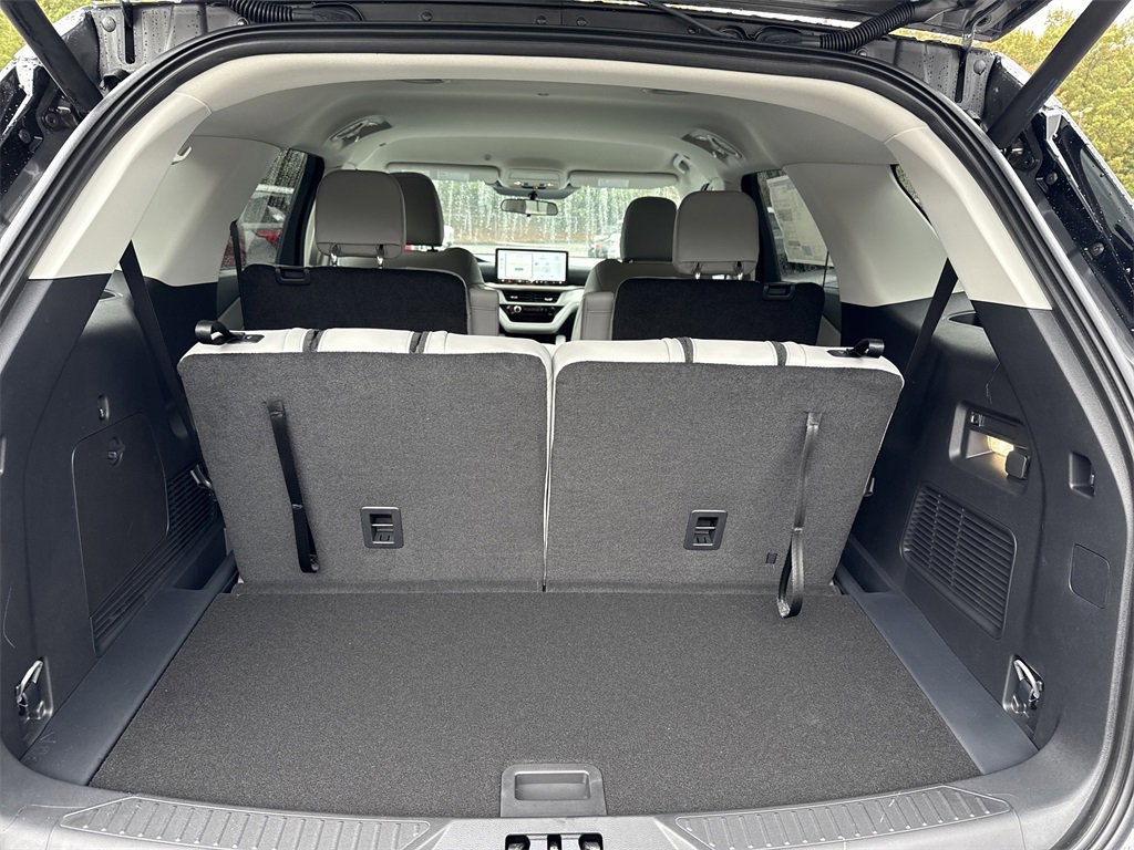 New 2026 Ford Explorer Active w/ Active Comfort Package image 19