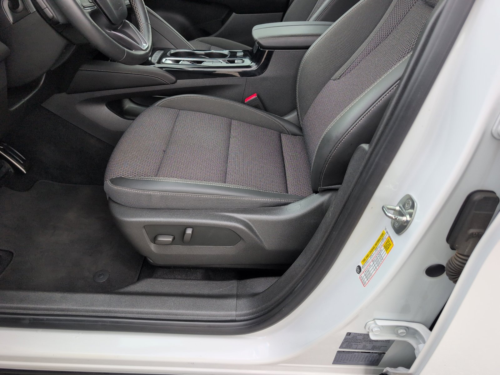 Used 2023 Buick Envision Preferred image 15