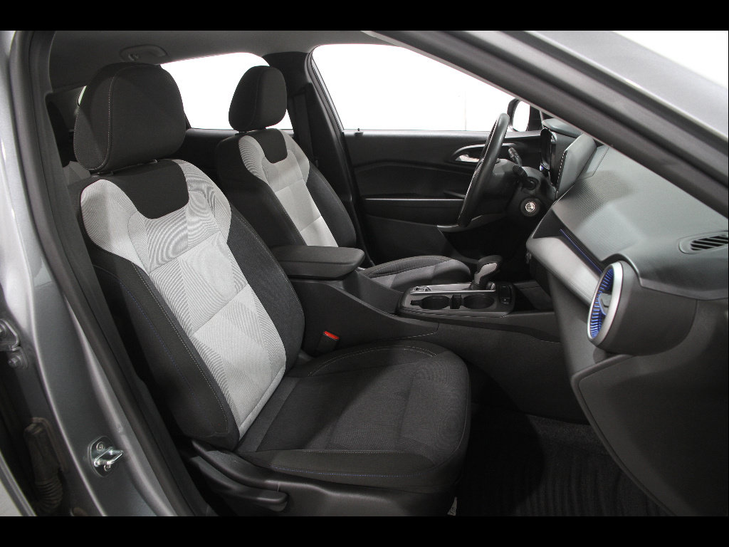 Certified 2024 Chevrolet Trax LS w/ Driver Confidence Package FWD image 16