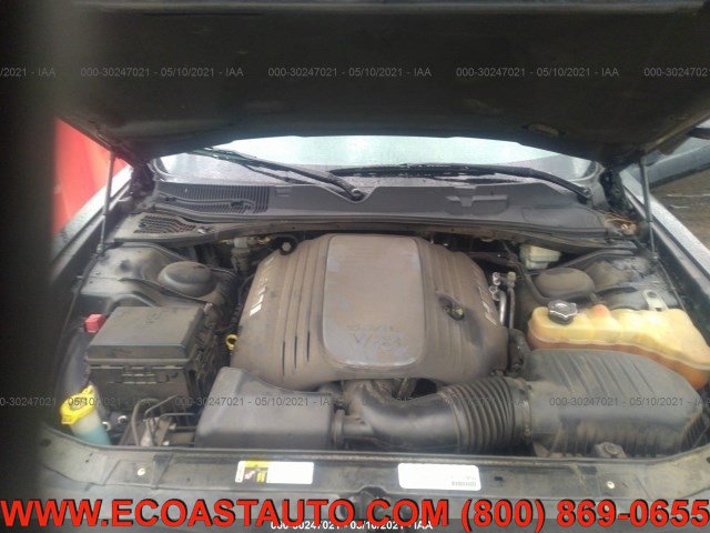 Used 2014 Dodge Challenger R/T Plus RWD image 6