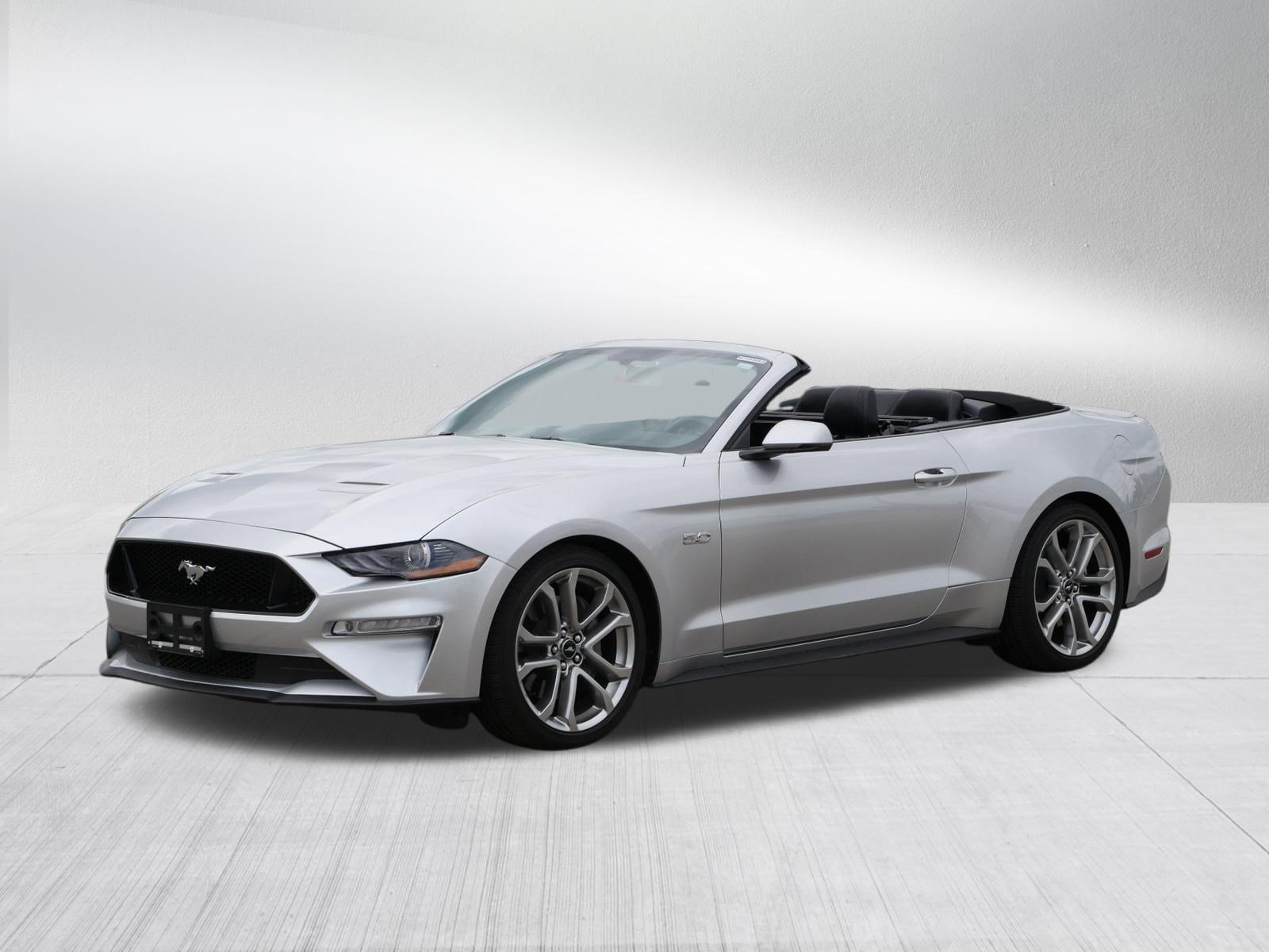 Used 2019 Ford Mustang GT Premium w/ Equipment Group 401A RWD image 3