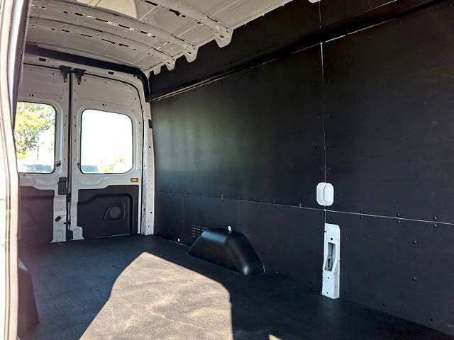 Certified 2021 Ford Transit 250 148 High Roof Extended RWD image 12