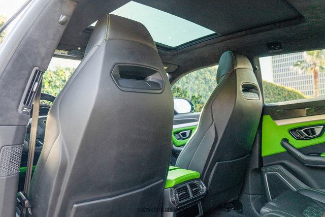 Used 2021 Lamborghini Urus image 35