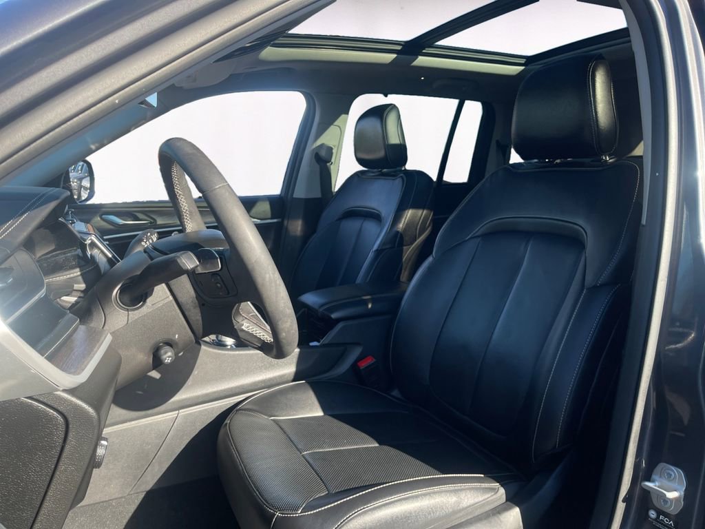 Used 2022 Jeep Grand Cherokee Limited 4xe w/ Luxury Tech Group II image 9