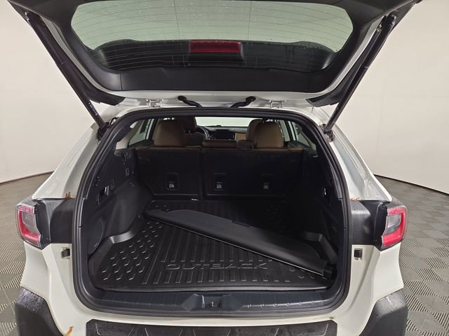 Used 2025 Subaru Outback Touring image 30