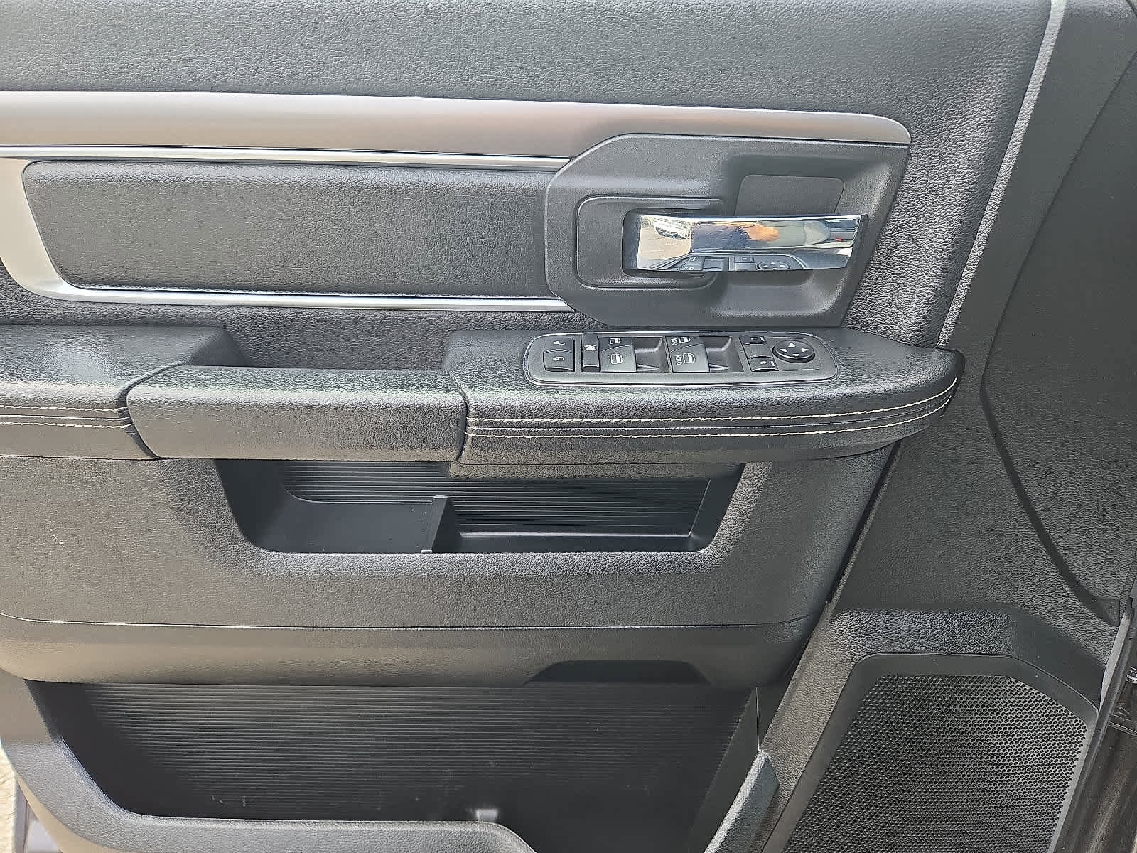 Used 2022 RAM 1500 Classic Warlock w/ Warlock Decor Package image 14