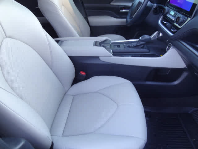 Certified 2024 Toyota Grand Highlander AWD image 18