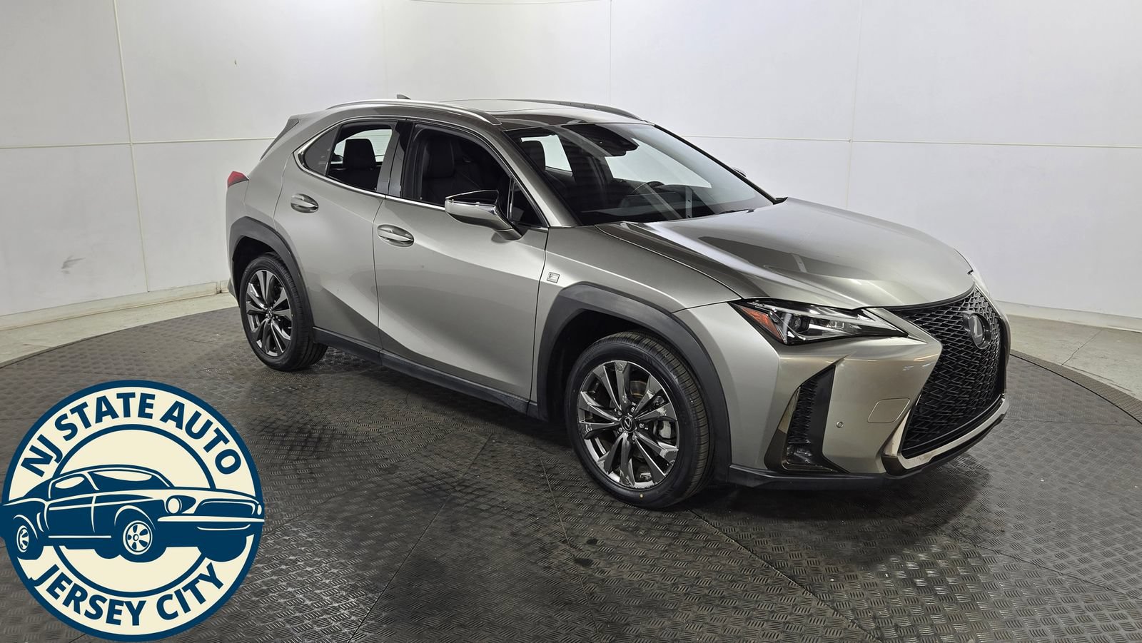 Used 2021 Lexus UX 200 F Sport w/ Accessory Package (Z1) FWD image 9