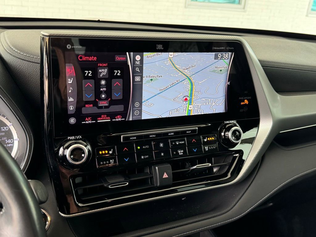 Used 2022 Toyota Highlander Platinum image 29