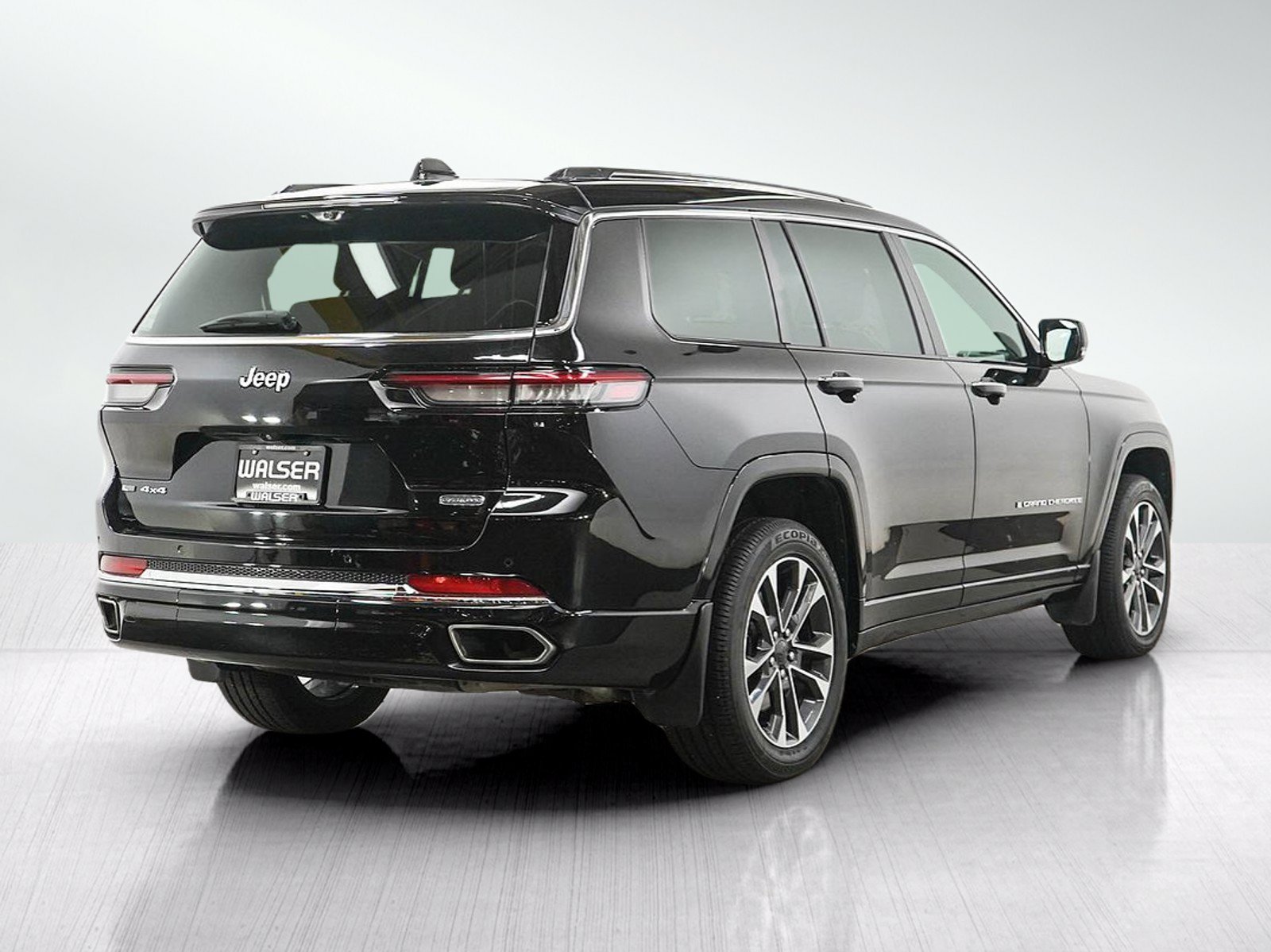 Used 2021 Jeep Grand Cherokee L Overland w/ Advanced Protech Group III AWD/4WD image 5