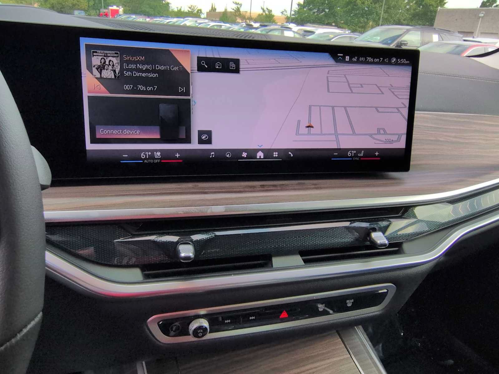 Used 2026 BMW X7 xDrive40i w/ Premium Package AWD/4WD image 30