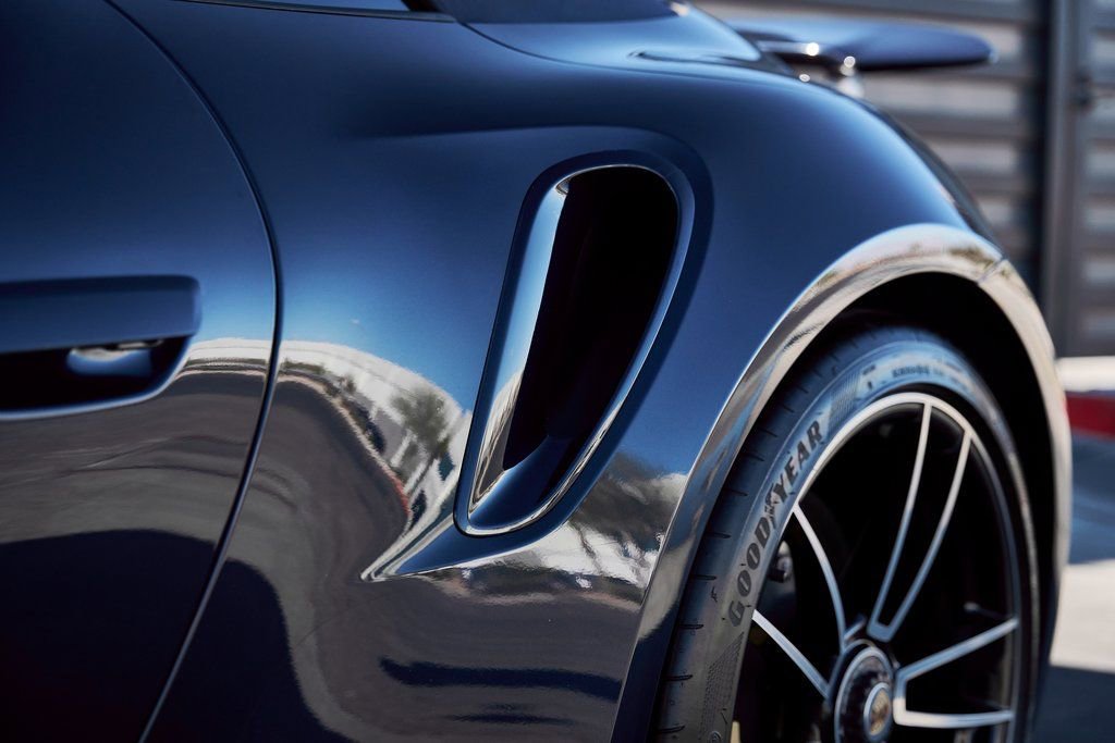 Used 2022 Porsche 911 Turbo S image 8