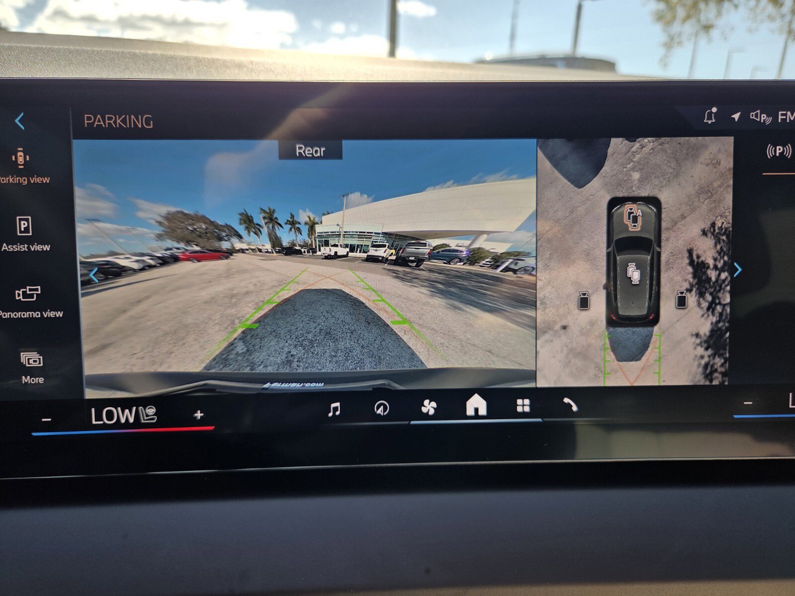 Certified 2025 BMW X3 xDrive30i w/ Premium Package image 23