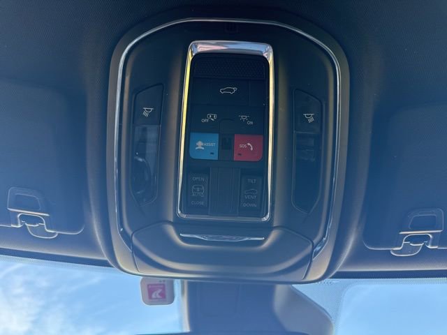 Used 2024 Jeep Grand Cherokee L Altitude image 28