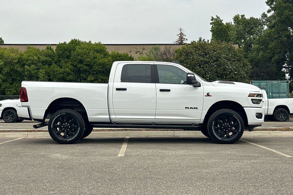 New 2027 RAM 2500 Big Horn AWD/4WD image 3
