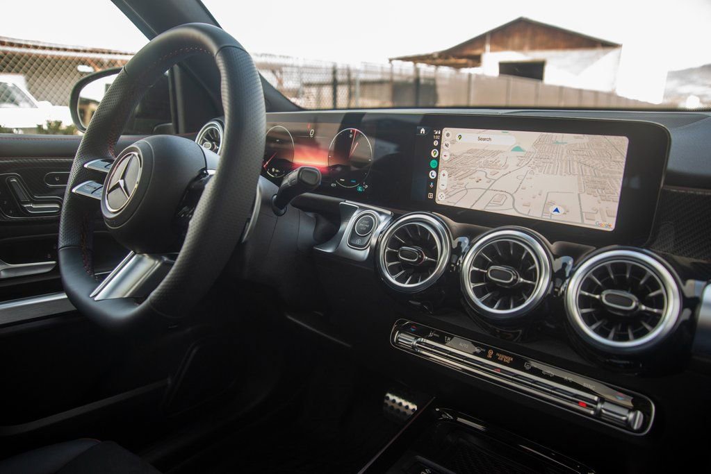 Certified 2025 Mercedes-Benz GLB 250 4MATIC image 37