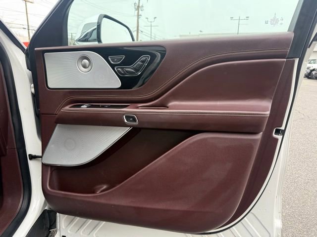 Used 2022 Lincoln Aviator Black Label w/ Dynamic Handling Package image 48