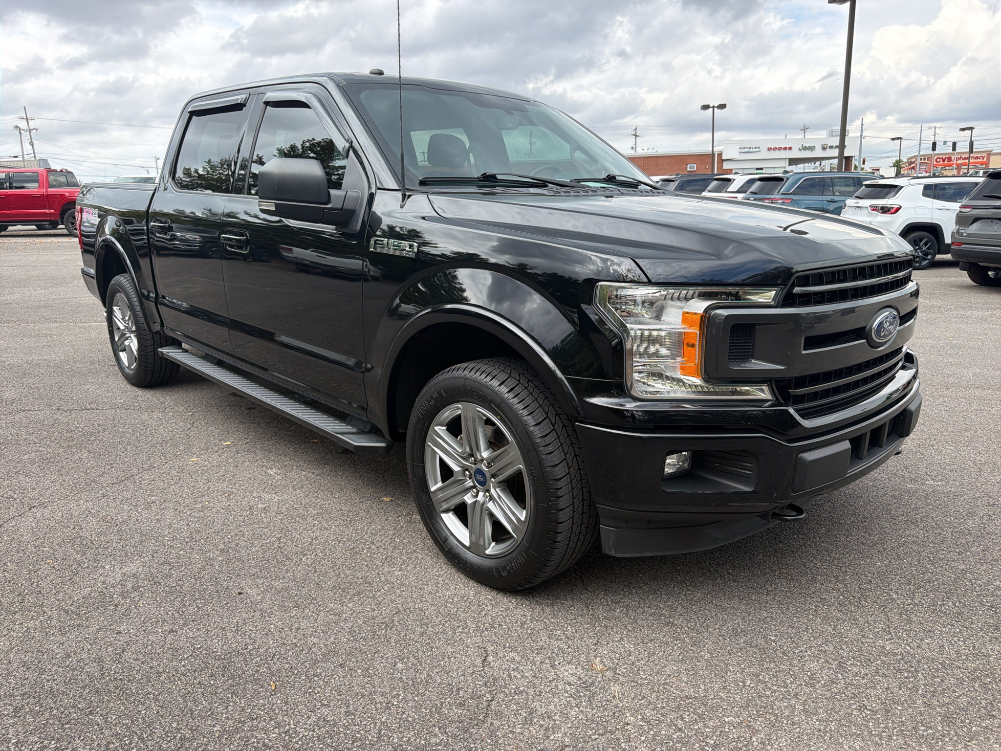 Used 2018 Ford F150 XLT w/ Equipment Group 302A Luxury AWD/4WD image 3