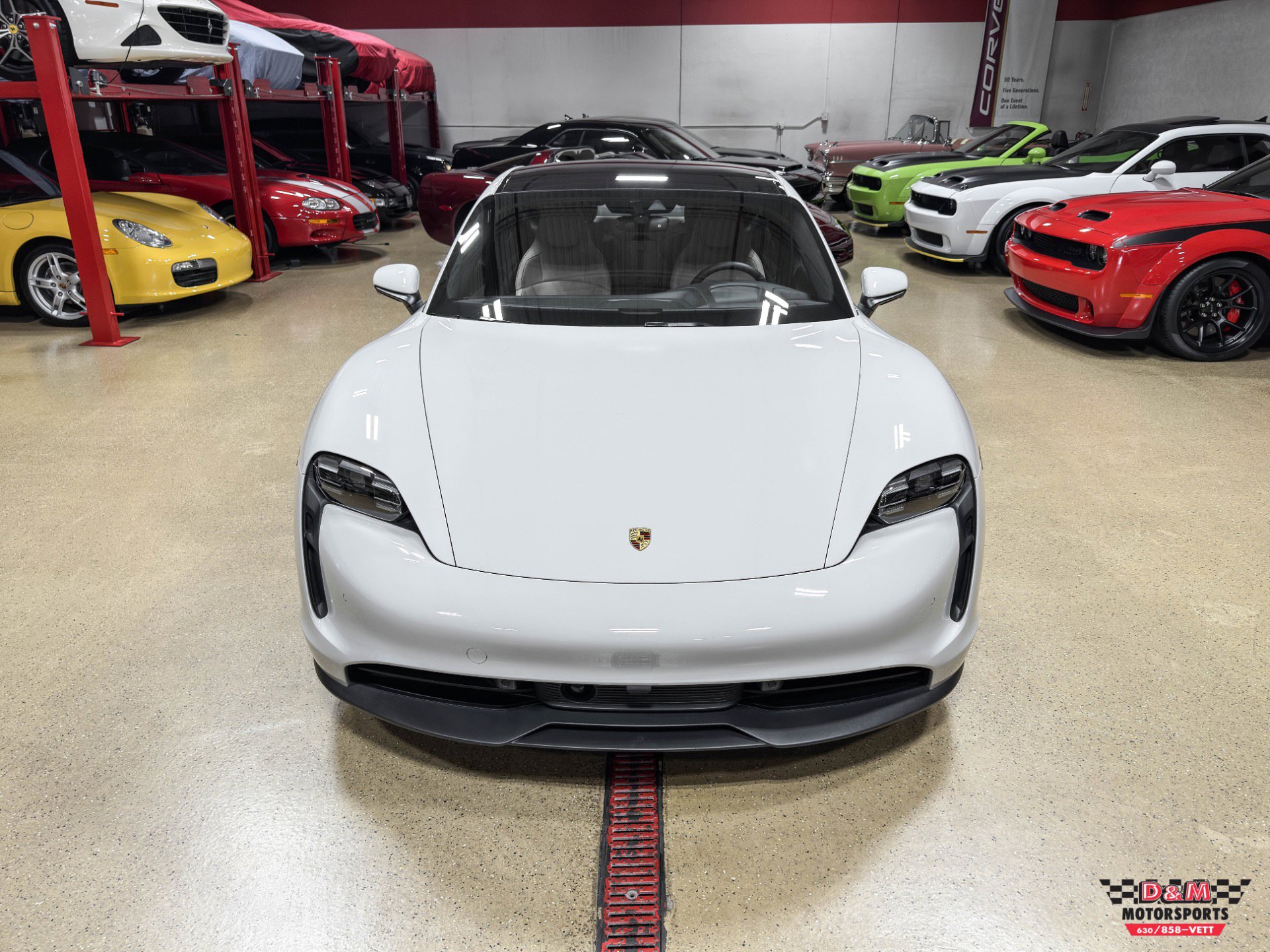 Used 2021 Porsche Taycan image 32