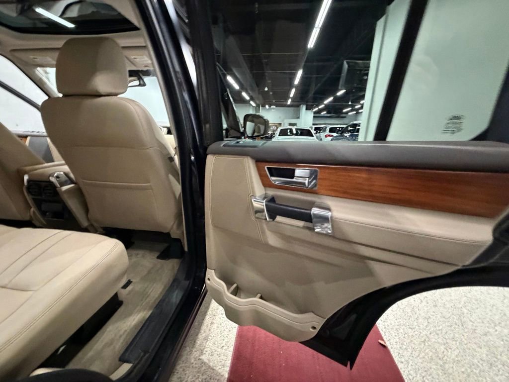 Used 2014 Land Rover LR4 HSE image 31
