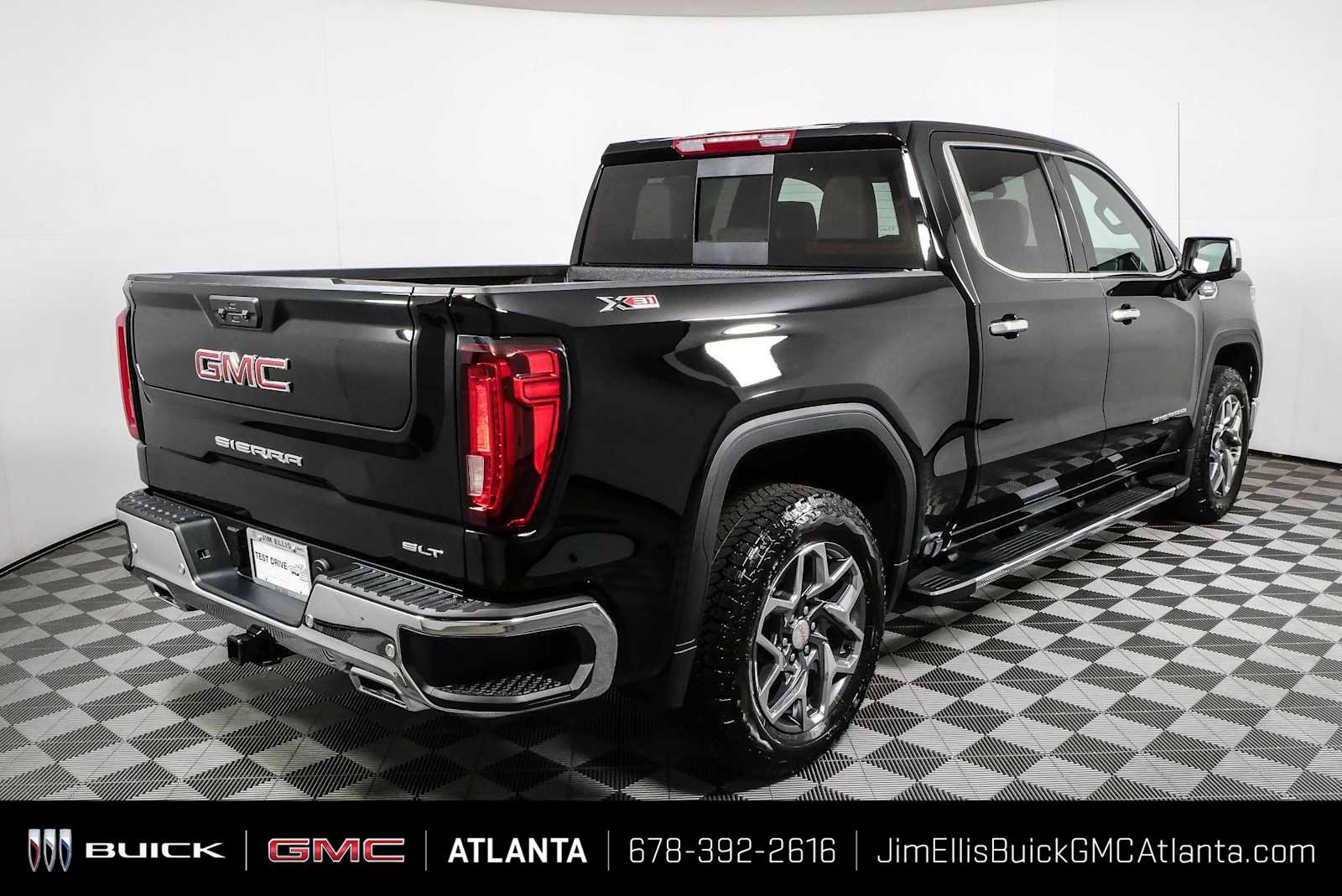 New 2026 GMC Sierra 1500 SLT w/ SLT Premium Plus Package AWD/4WD image 3
