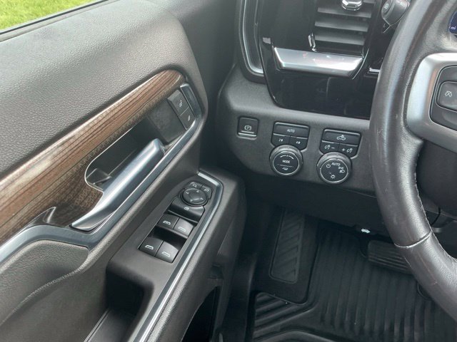 Used 2022 Chevrolet Silverado 1500 LT AWD/4WD image 24