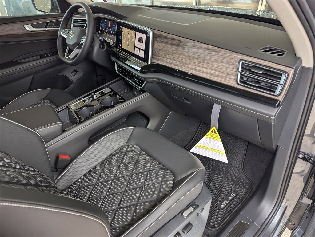 New 2025 Volkswagen Atlas SEL Premium R-Line image 41