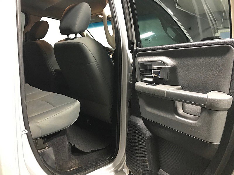 Used 2015 RAM 1500 Classic SLT image 18