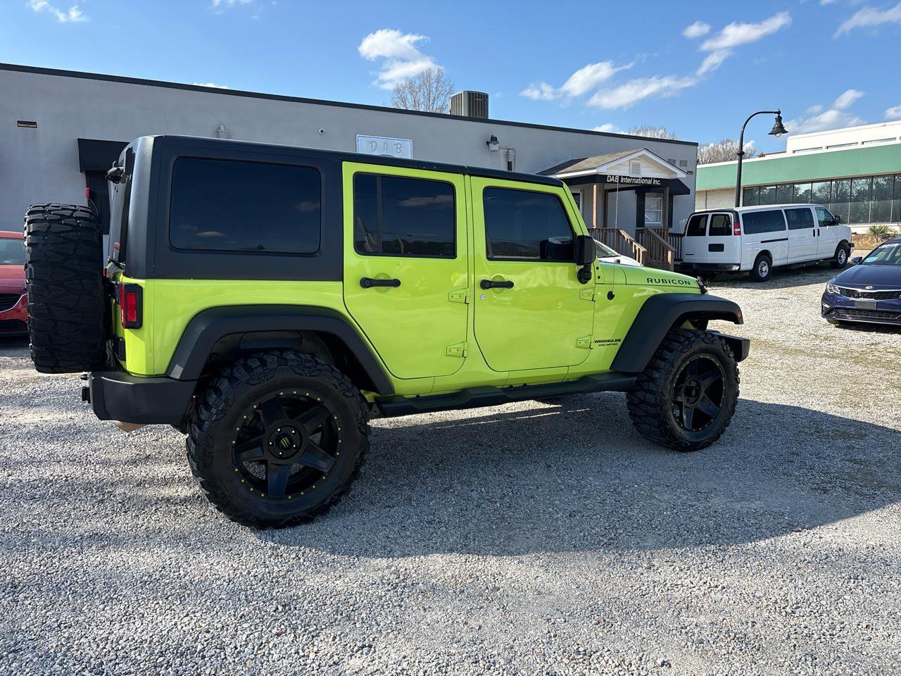 Used 2016 Jeep Wrangler Unlimited Rubicon w/ Max Tow Package image 7