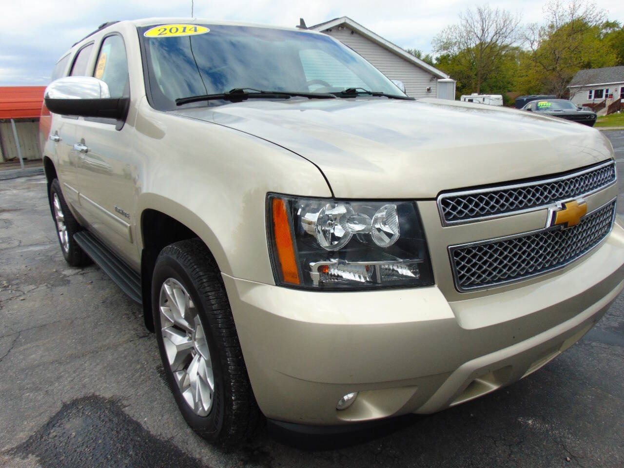Used 2014 Chevrolet Tahoe LT w/ All-Star Edition AWD/4WD image 2