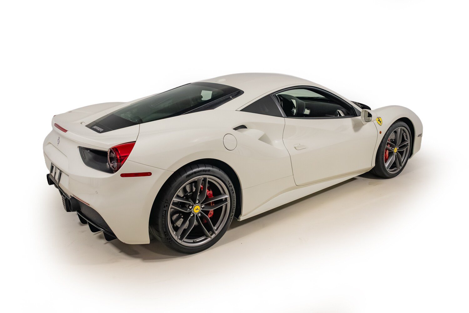 Used 2017 Ferrari 488 GTB RWD image 7