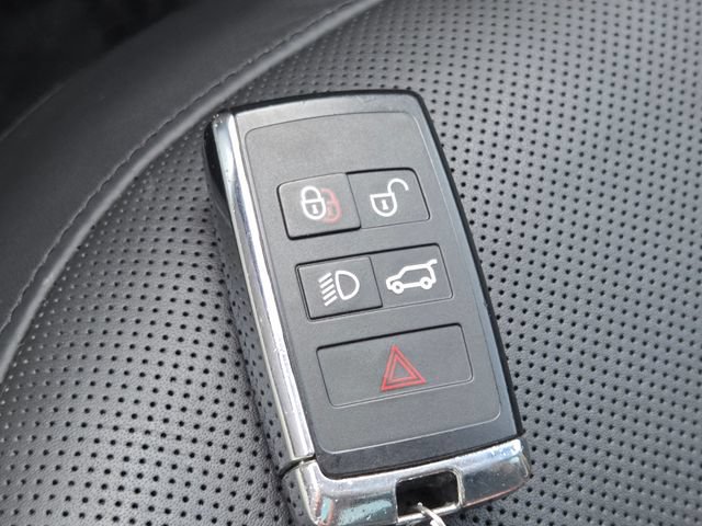 Used 2023 Land Rover Range Rover SE AWD/4WD image 41
