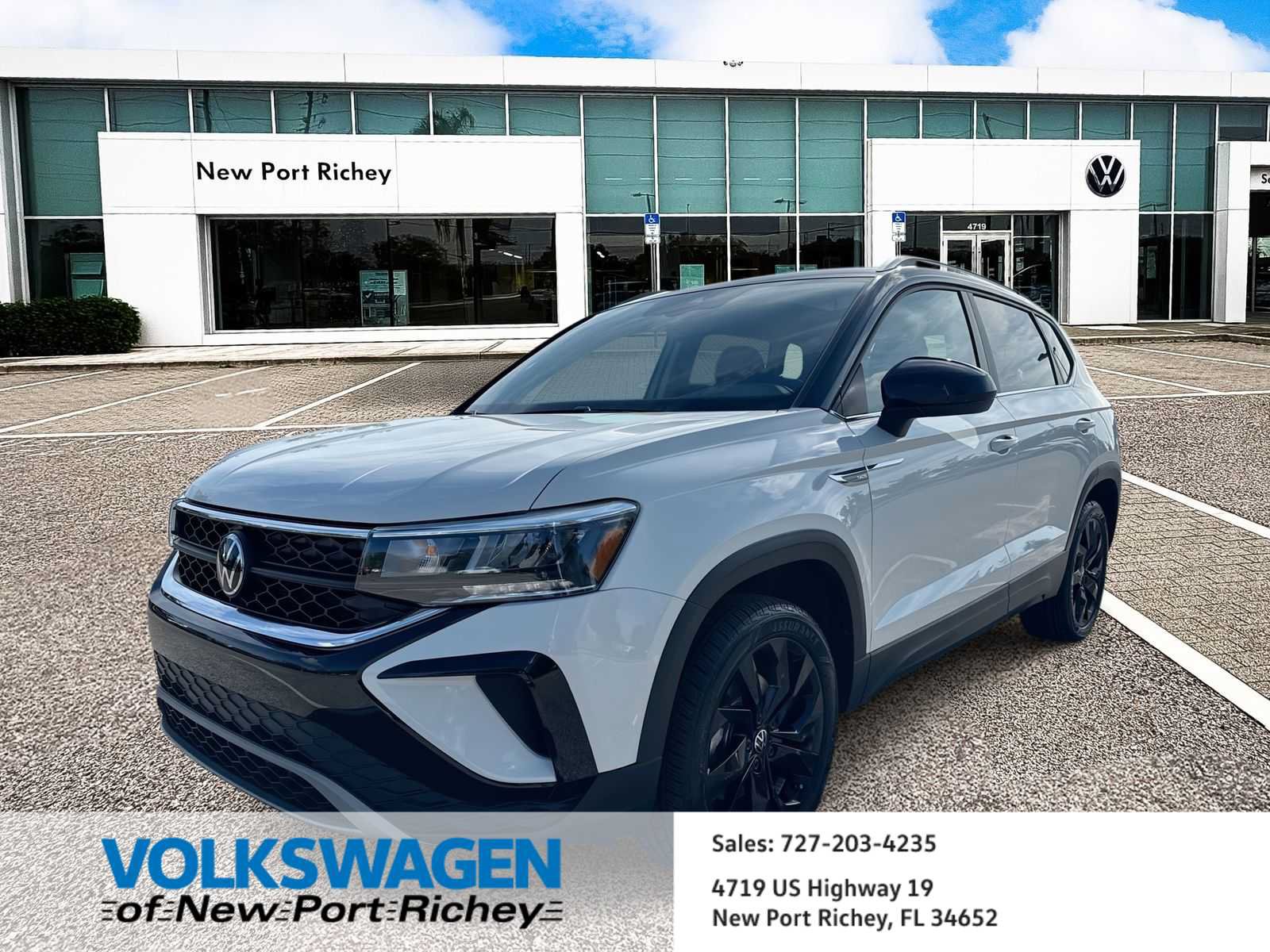 Certified 2024 Volkswagen Taos SE w/ Panoramic Sunroof Package