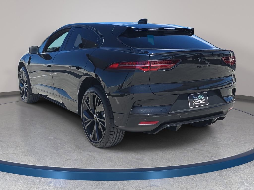 Certified 2024 Jaguar I-PACE R-Dynamic HSE image 7