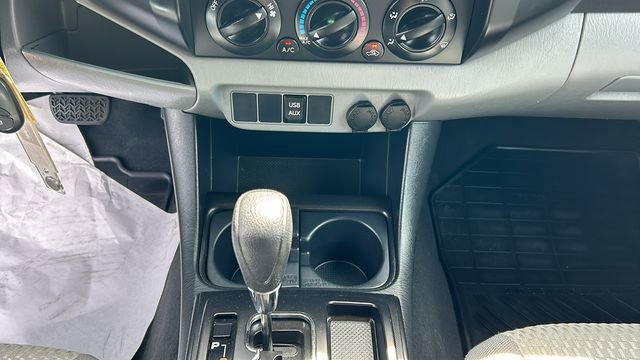 Used 2015 Toyota Tacoma PreRunner w/ Convenience Package RWD image 21