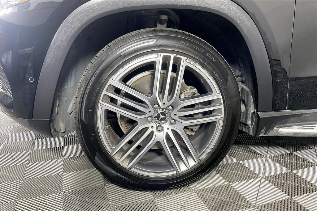 Used 2022 Mercedes-Benz GLS 450 4MATIC image 10