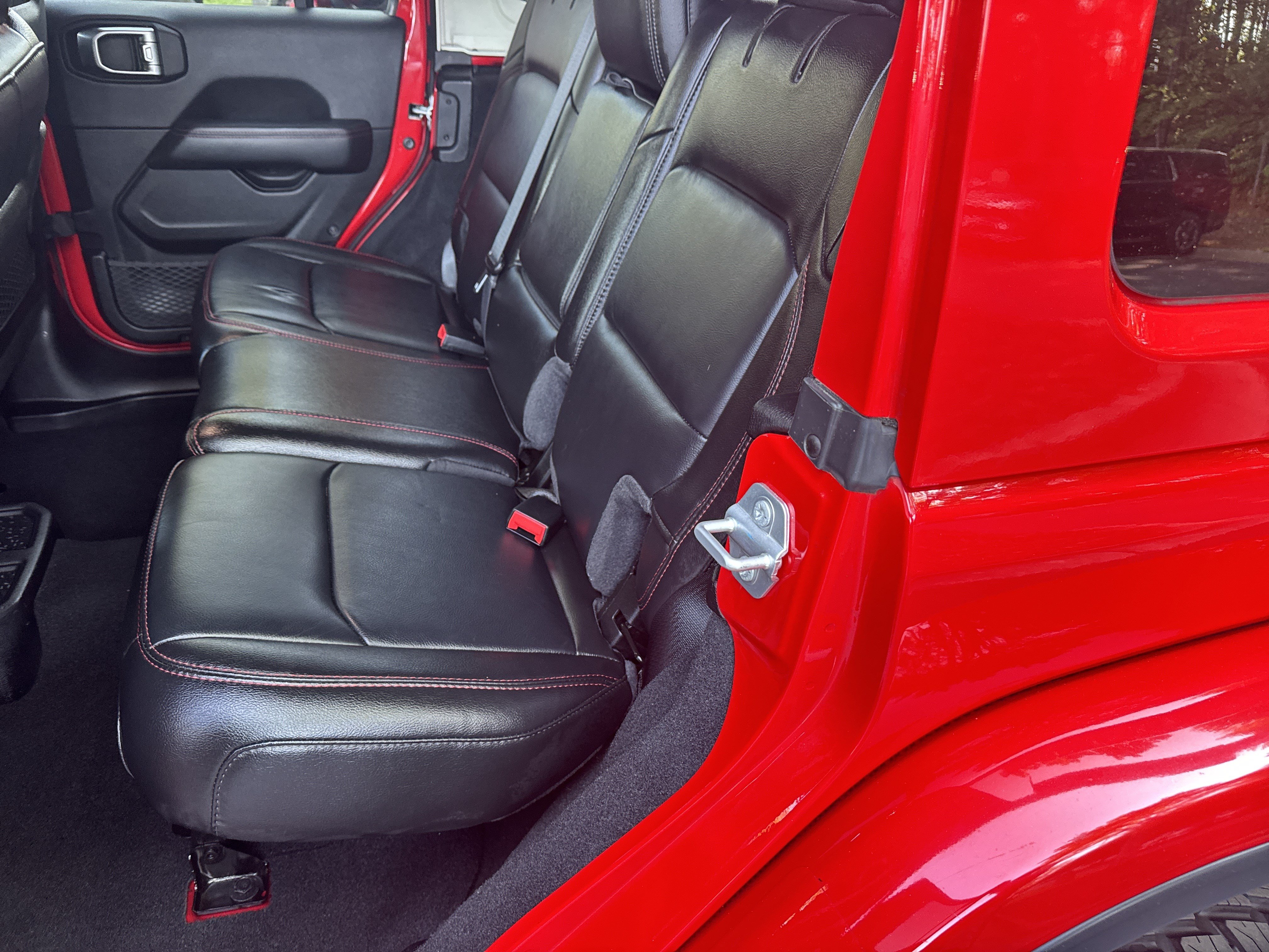 Used 2022 Jeep Wrangler Unlimited Rubicon w/ Steel Bumper Group AWD/4WD image 20
